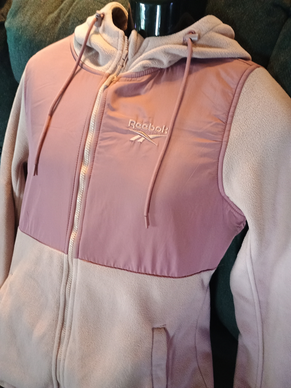 Reebok Women’s XL Pink Fleece Full Zip Hoodie Jacket Colorblock Hooded - Picture 2 of 5